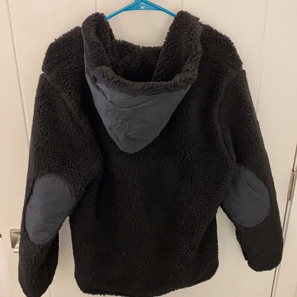 Aritzia TNA Black Teddy Quarter Zip Hoodie M - Picture 5 of 6